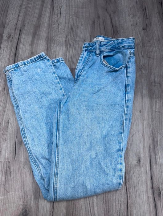 Spodnie jeans S  Stradivarius Stan bardzo dobry