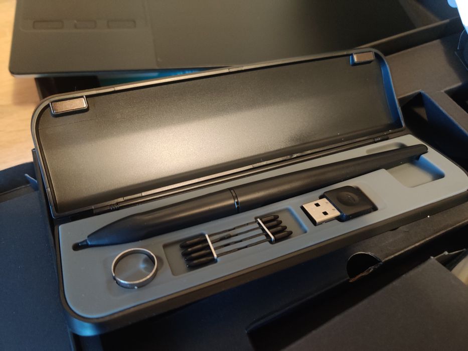 Графічний планшет Huion Inspiroy G10T