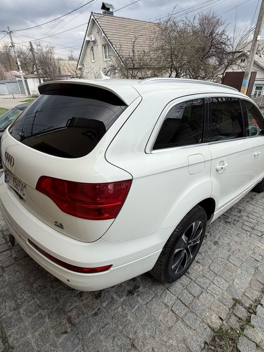 Audi Q7 4.2 газ/банз  2007