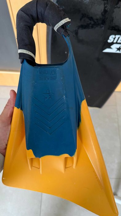 Prancha Bodyboard Pride 41.5'' e Fato de Surf e Pé de Pato