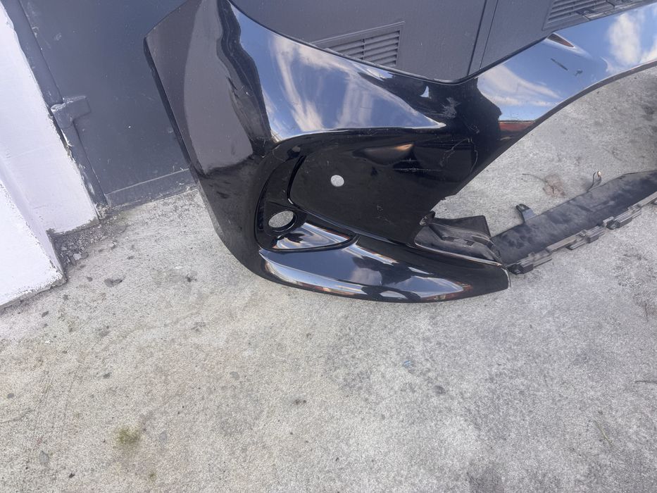 Toyota yaris iv Mazda 2 hybryd zderzak przod