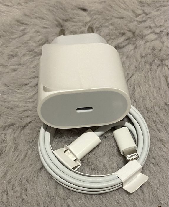 Nowa ładowarka Apple 20W