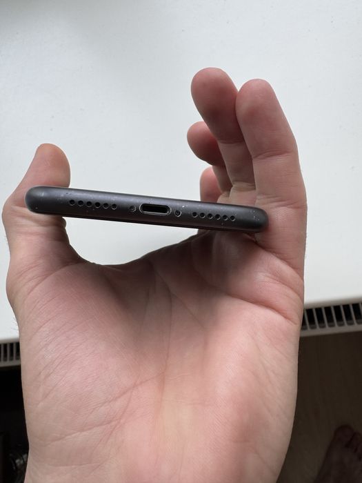 Продам Iphone 11 64gb