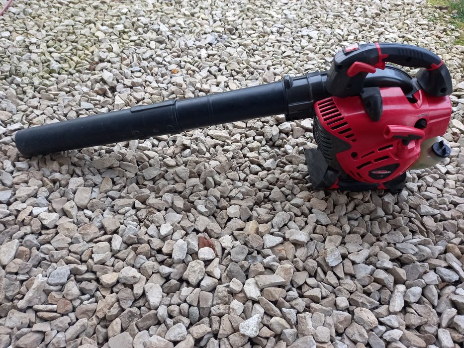 Dmuchawa spalinowa do lisci Castelgarden XBL27V stiga