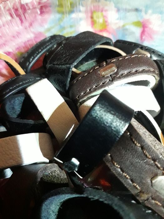 Тренчики для ремінця