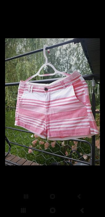 Krótkie spodenki damskie szorty S/36