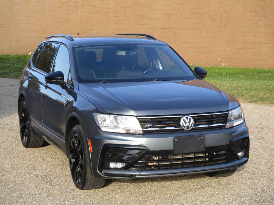 Volkswagen Tiguan SE R-Line Black      2021