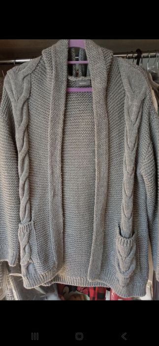 Sweter bez zapięcia c&a M/L
