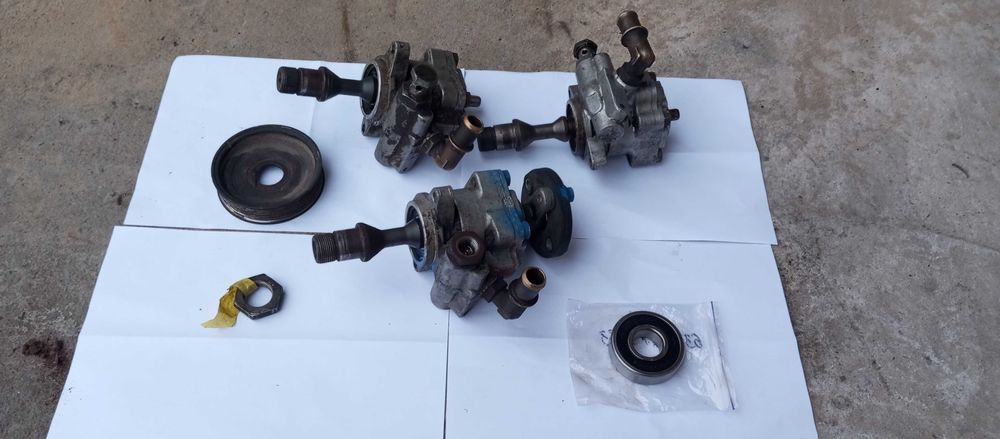 насос Гіідропідсилювача руля Crysler Voyager2.5 TD   Dodge RamVan 2.5 CRD Jeep Cherokee  2.5-3.1 td