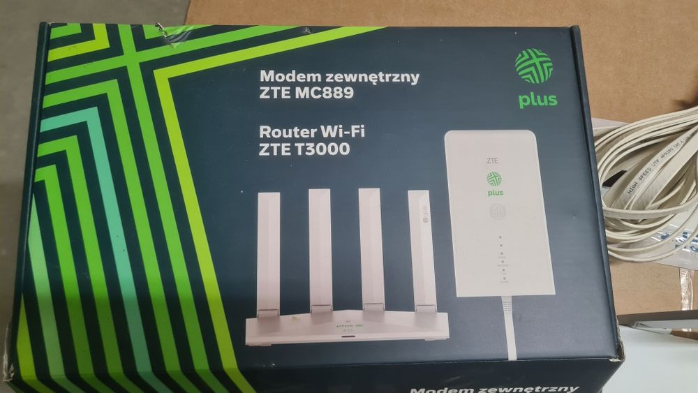 Modem zewnętrzny ZTE889 + router ZTE T3000