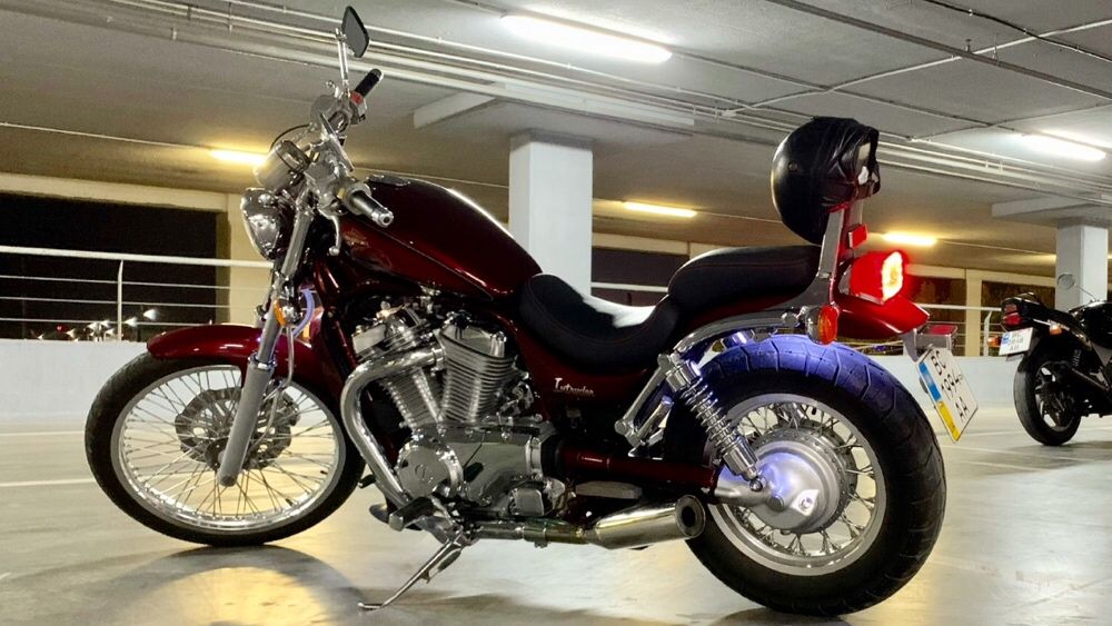 Suzuki Intruder 400
