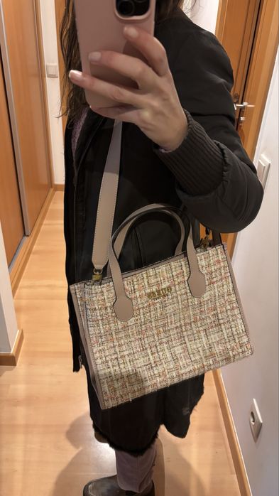 Mala GUESS- original ( semi nova)