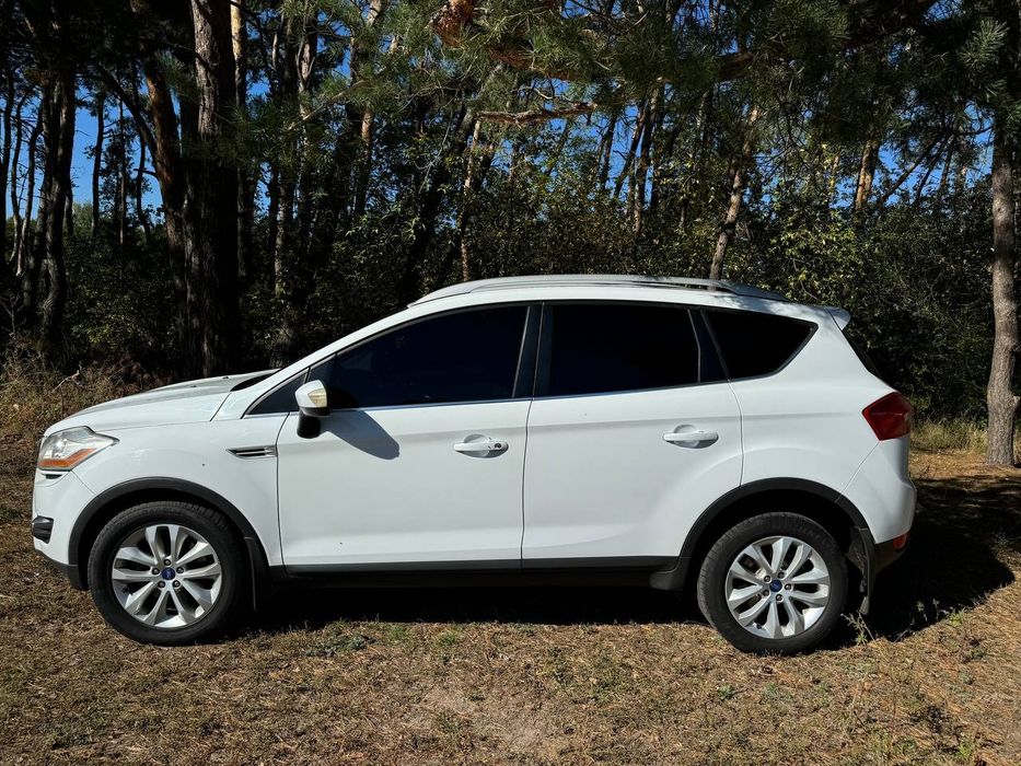 авто Ford Kuga 2011