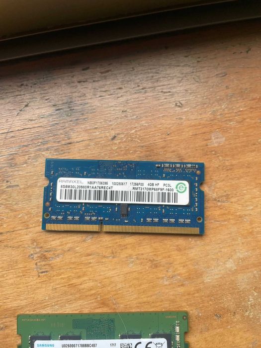 2 Memorias Samsung DDR4 4gb,ramaxel pcl3 4gb