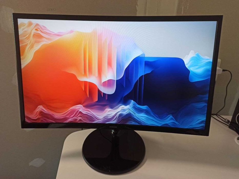 Samsung S24D360GAI 24" IPS 100Hz Full HD HDMI 12.2024 рік Коробка