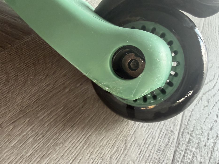Jeździk Scoot and Ride