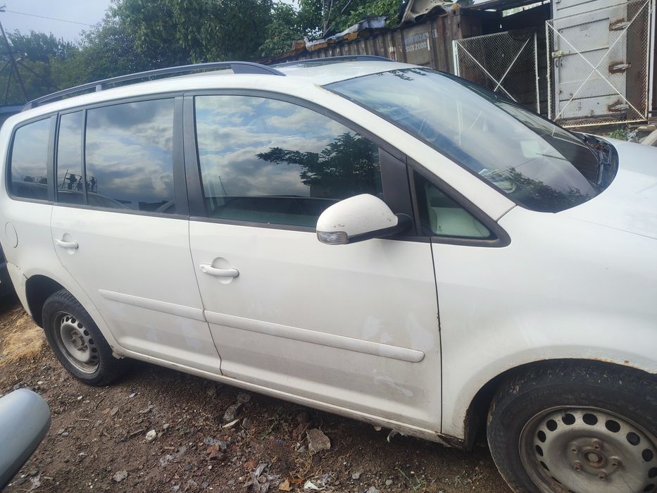Разборка Volkswagen touran 2.0tdi AZV