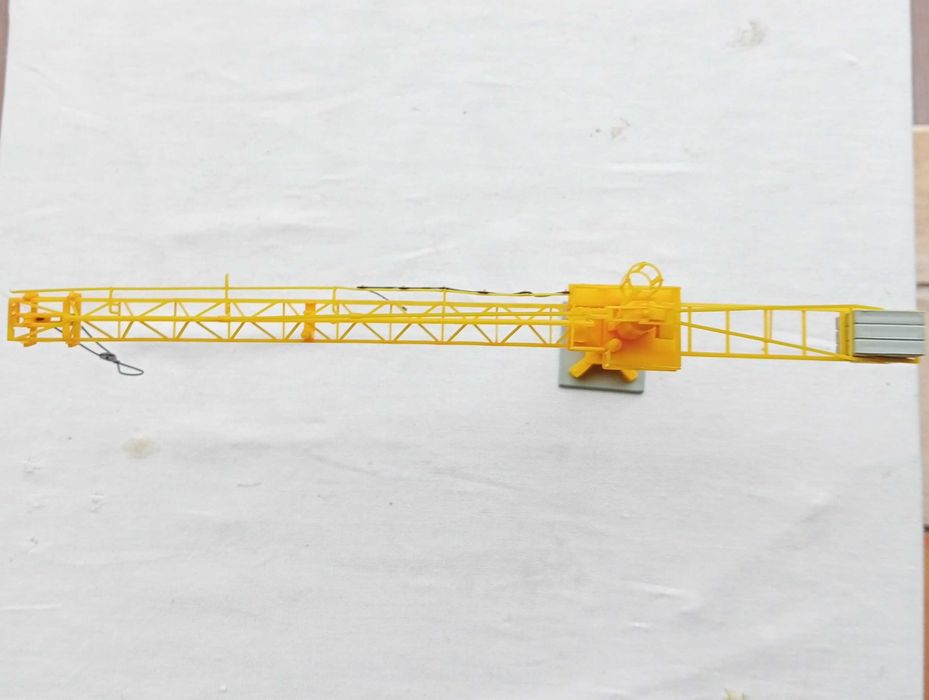 KIBRI 39817, Grua com torre de soleira (Reservado AC)