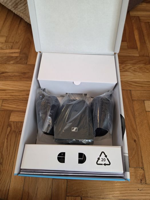 Bezprzewodowe słuchawki do telewizora Sennheiser RS 120 W