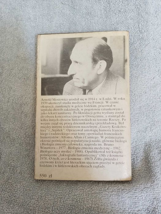Żółta gwiazda i czerwony krzyż - Mostowicz