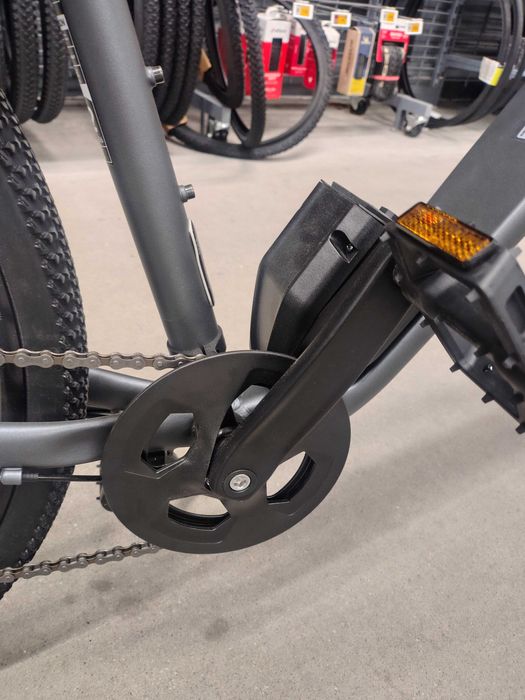 Rower Riverside 520 E elektryczny wysoka rama