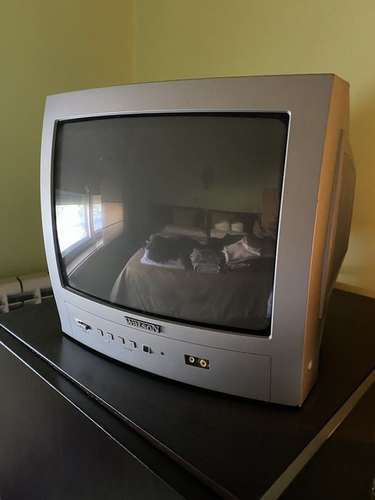 Televisions/Old Mounts in Working Condition64553319653763120