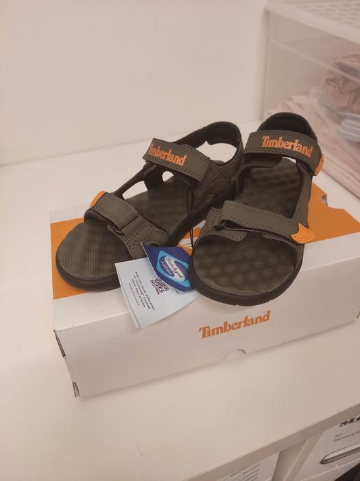 Sandálias Timberland novas 34