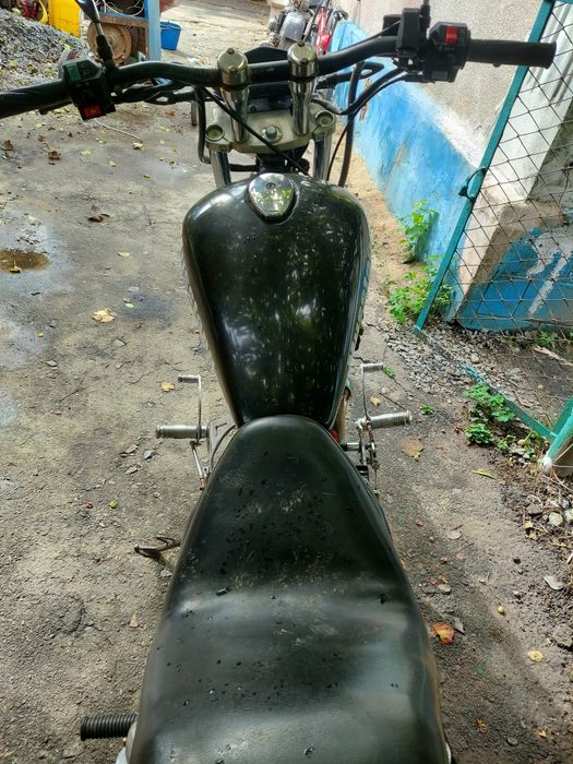 Мотоцикл Мустанг