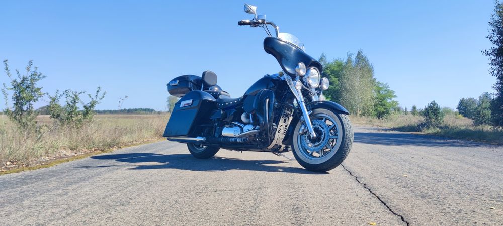 YAMAHA XV 1700 Road Star