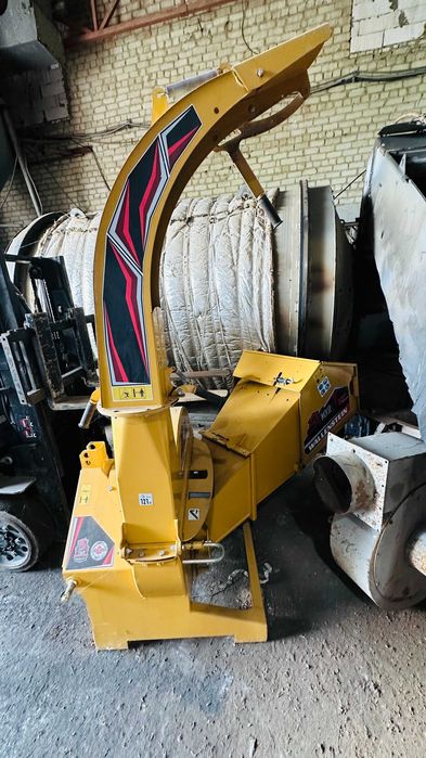 Навісний Щепоріз Тракторний  Wallenstein bx102s-yel