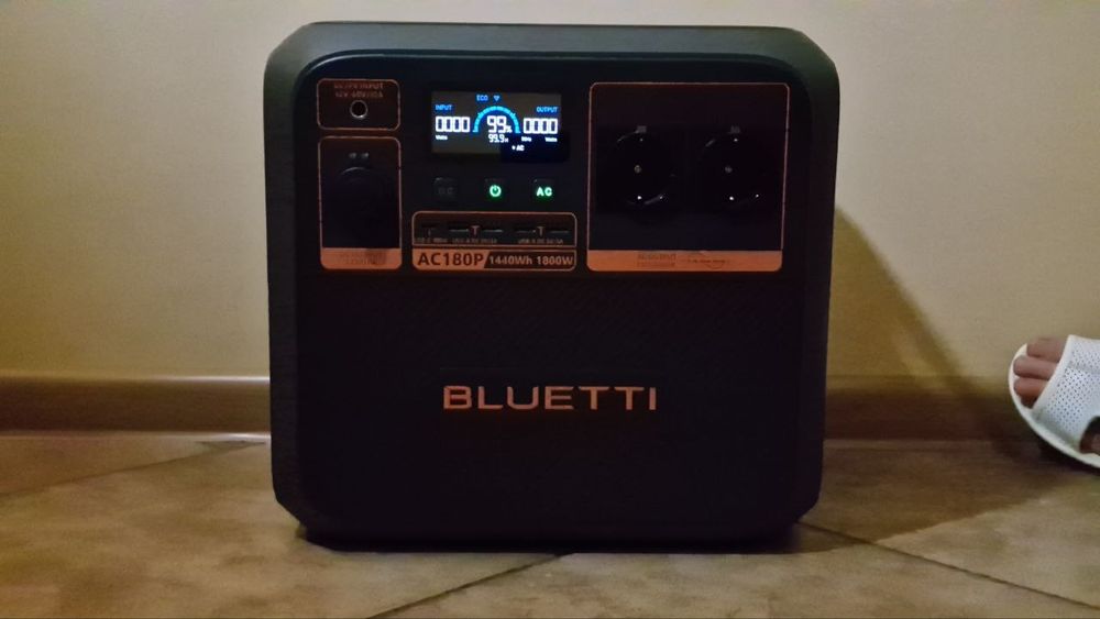 Зарядна станція Bluetti AC180P
