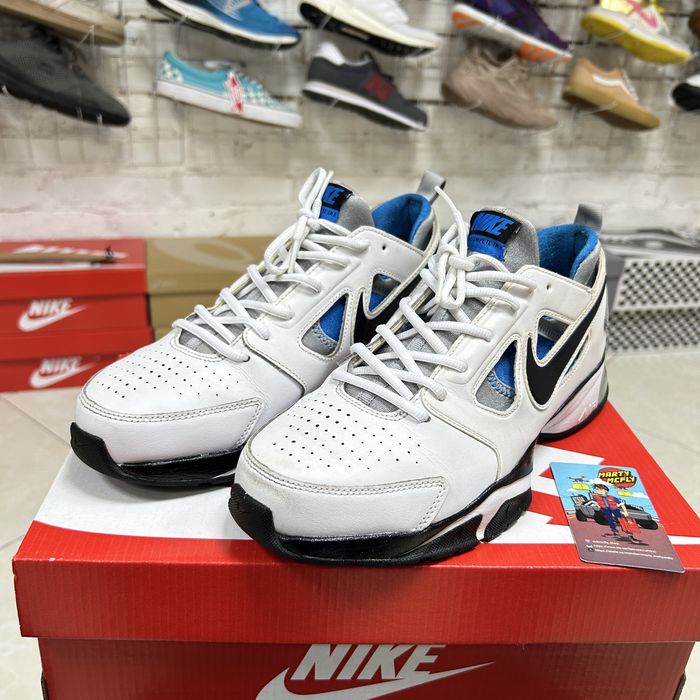 Чоловічі кросівки Nike Air Compete TR II для тренувань білі шкіряні 43