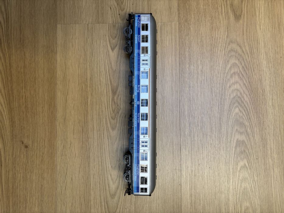 Marklin H0 Carruagem Airport Express