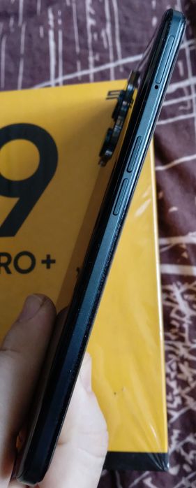Смартфон Realme 9pro plus