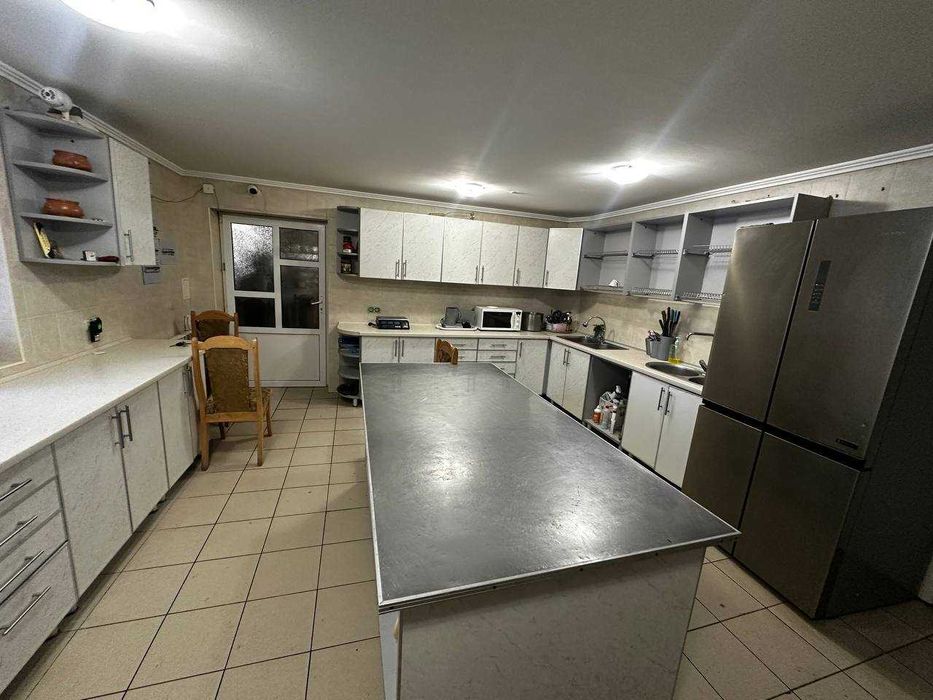 Продається ресторанний комплекс у Калинах