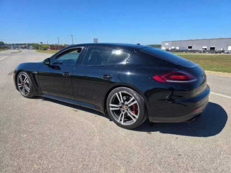 2015 Porsche Panamera GTS