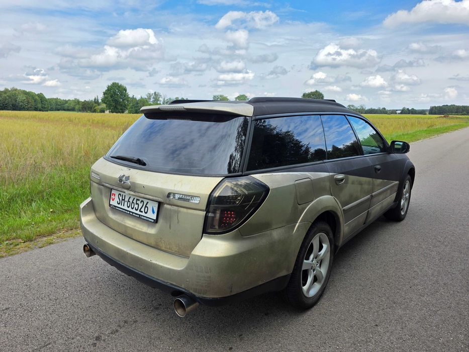 Subaru Outback 3.0 H6 245KM