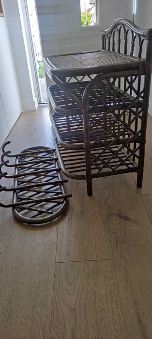 wieszak na ubrania oraz półka na buty Ratan