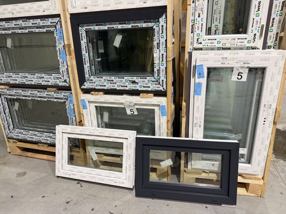 Nowe okno PCV antracyt 80x50