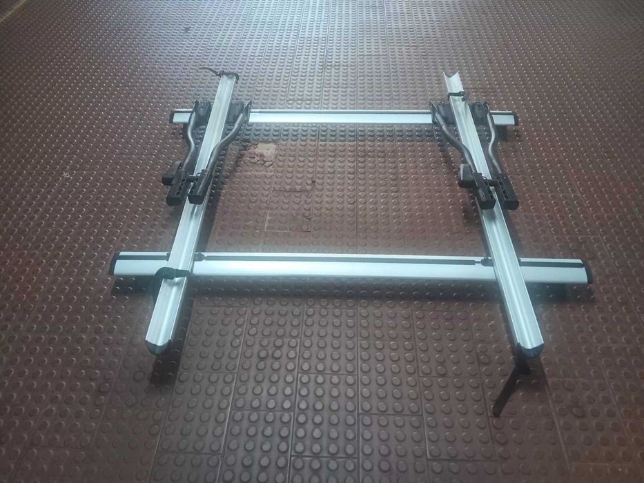 Conjunto CRUZ: Barras Tejadilho Alumínio + 2 Suportes Bicicleta Cruz Race