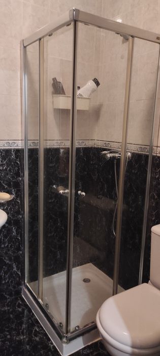 Resguardo de duche +móvel de casa de banho completo + armário com