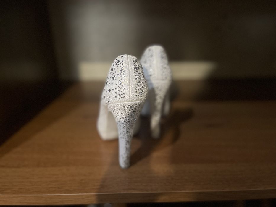 Весільні туфлі