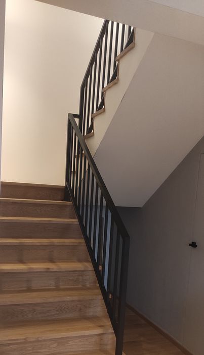 Balustrady wewnętrzne zewnetrzne różne wzory