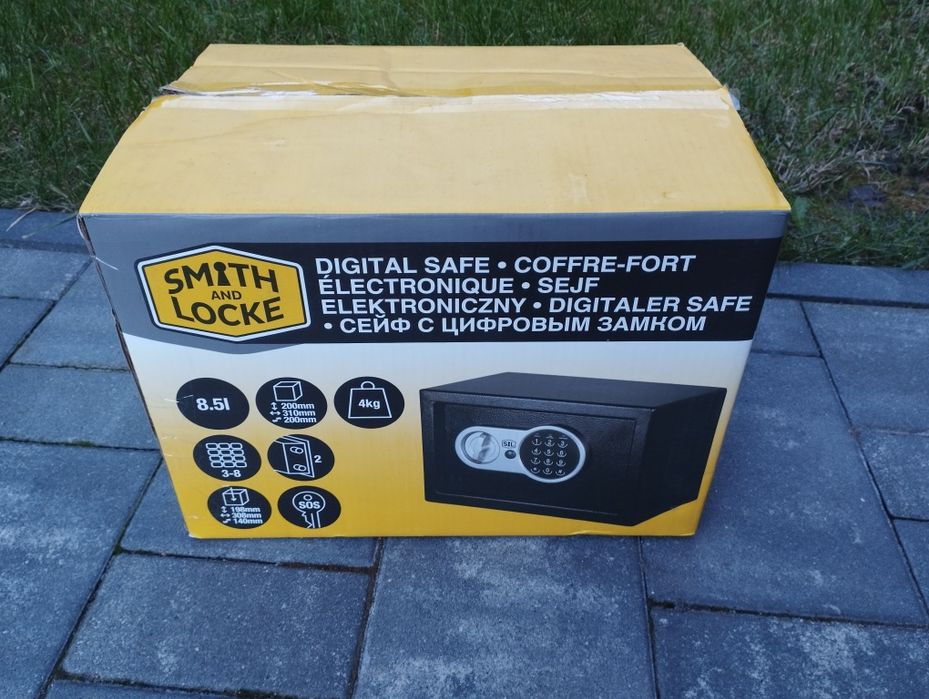 Sejf elektroniczny 200 x 310 x 200 mm-nowy kluczyk lub hasło.