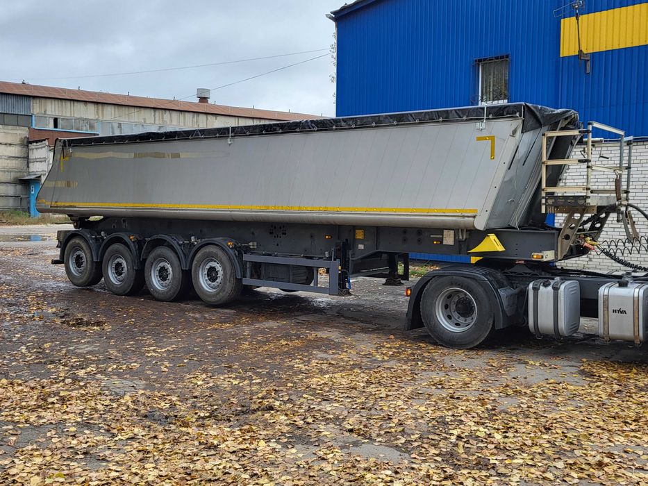 Зерновоз напівпричіп