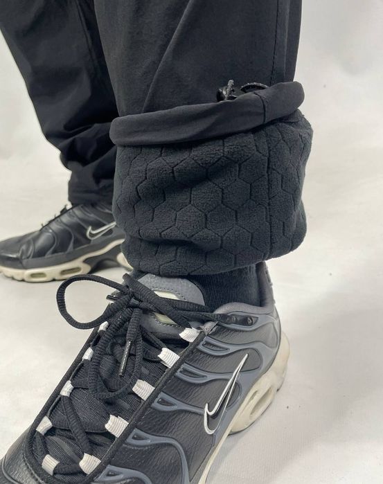 Мужские зимние спортивные штаны Nike плащевка на флисе
