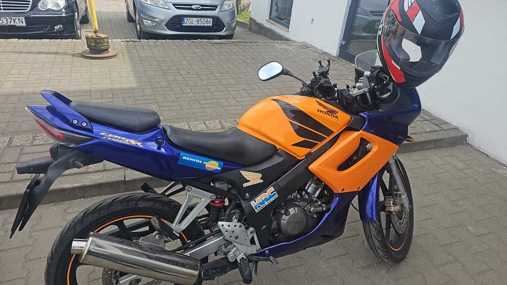 motor HONDA CBR 125 R