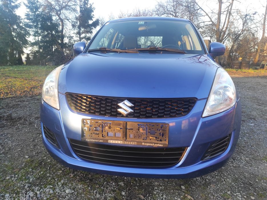 Suzuki Swift 4x4   benzyna 2013 rok produkcji