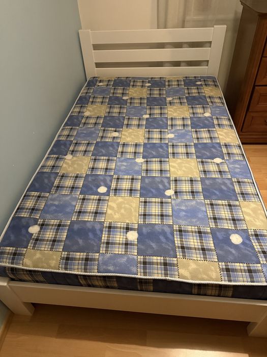 Ліжко біле 90*200 з матрасом