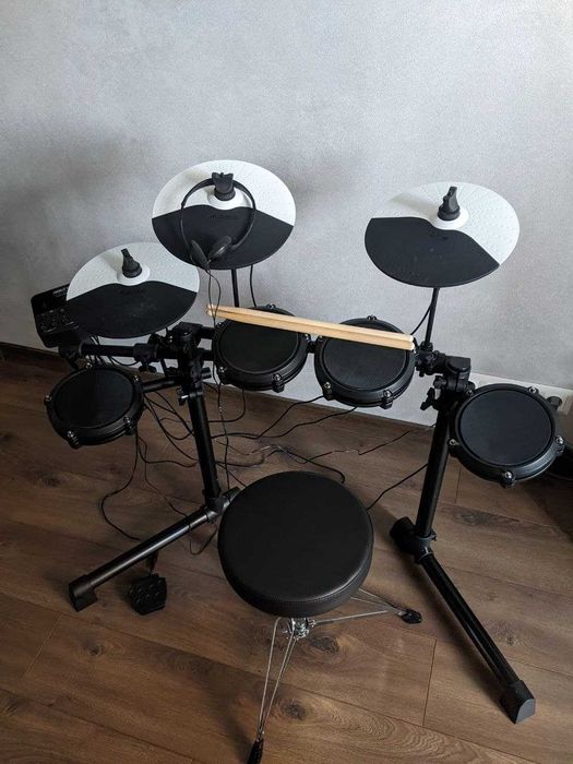 Електронна ударна (барабанна) установка ALESIS DEBUT KIT